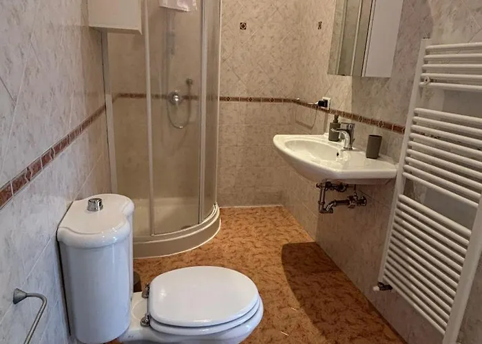 Guest house Casa Lucia 3*